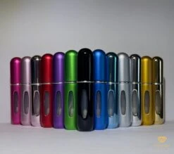 Parfum2go® Essentials 5 Ml Parfumverstuivers 13 Kleuren. Zilver Grijs -Parfum Winkel 1200x1063 6