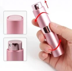 Scenty - Parfum Verstuiver Navulbaar - Mini Parfum Flesje - Reisflesje - Lichtroze -Parfum Winkel 1200x1180 1