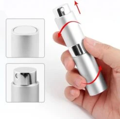 Scenty - Parfum Verstuiver Navulbaar - Mini Parfum Flesje - Reisflesje - Zilver -Parfum Winkel 1200x1183 1