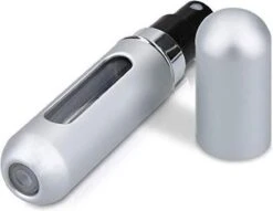 MaxedMore Navulbare Parfumverstuiver 5ml Rood/Licht Roze/ Oranje/Groen/ Blauw/ Grijs - 65 Keer Spraybare Parfum Verstuiver - Hervulbaar Tasverstuiver Voor Parfum - Meeneem Mini Geur Flesje Voor Op Reis - Lipstick Formaat Navulbaar Parfumflesje -Parfum Winkel 1200x928 2